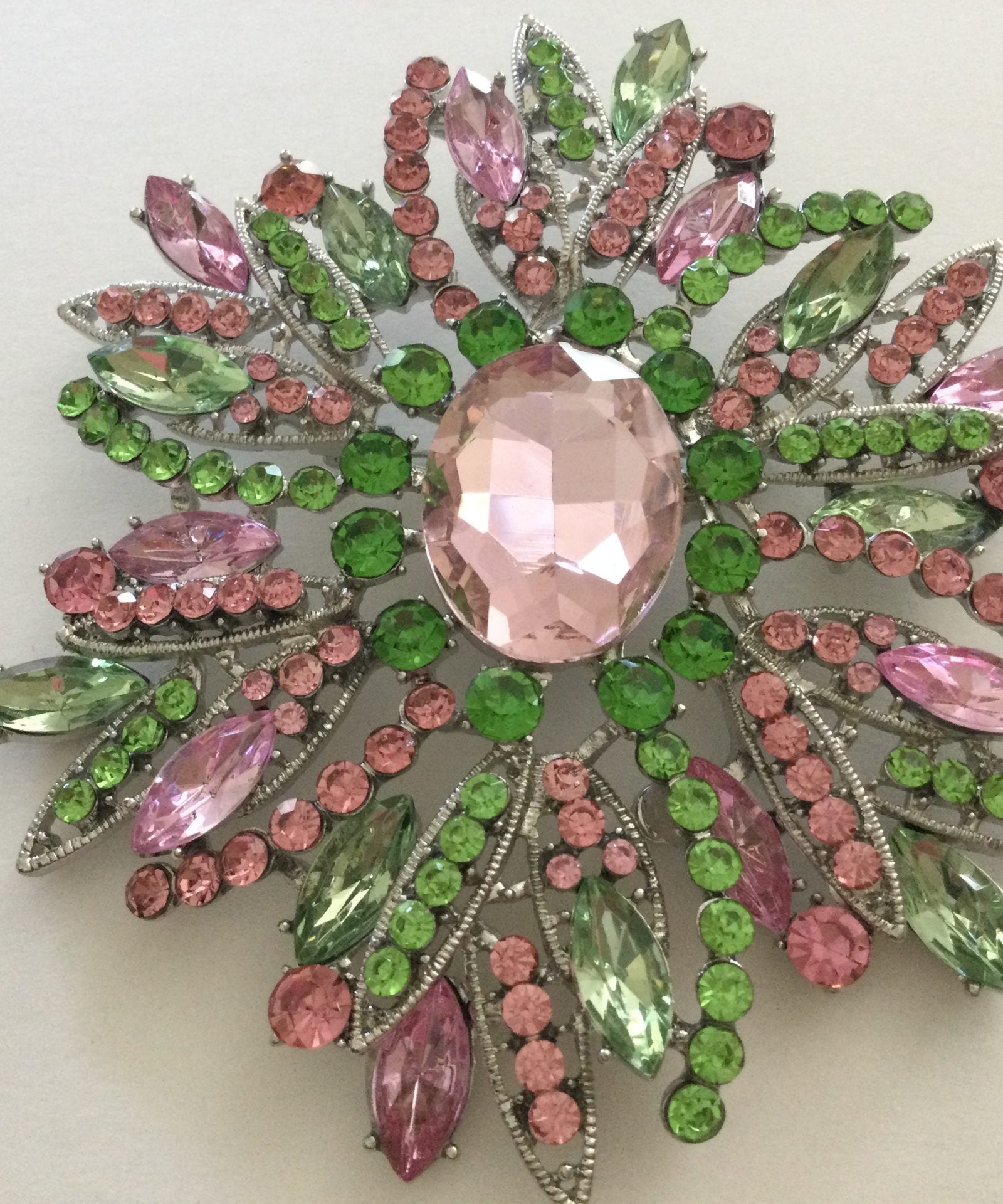 Large P&G w/center Pink Crystal