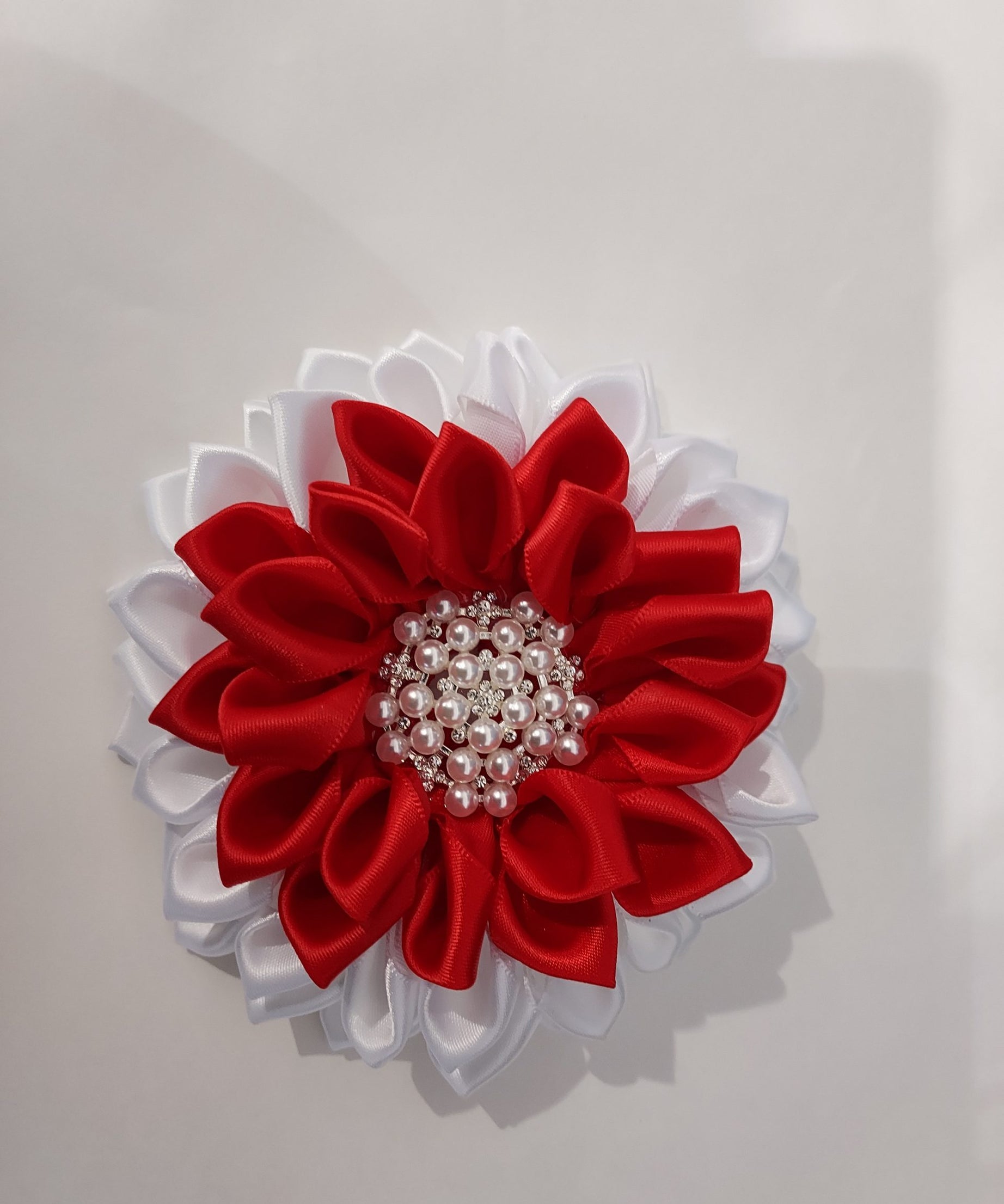 W&R Flower Brooch